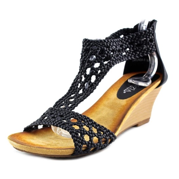 NWT PATRIZIA by Spring Steps Larunda Size 7 Black Wedges with Zipper Enclosures - Picture 1 of 10